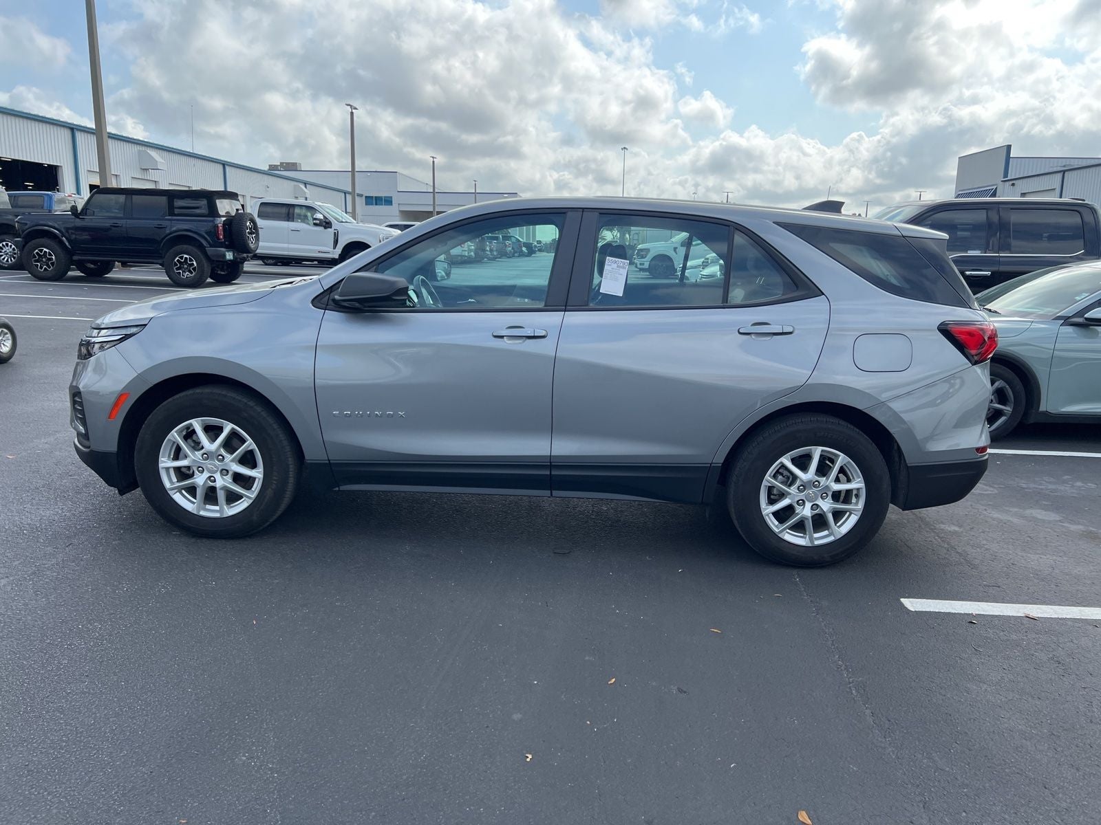 2024 Chevrolet Equinox LS