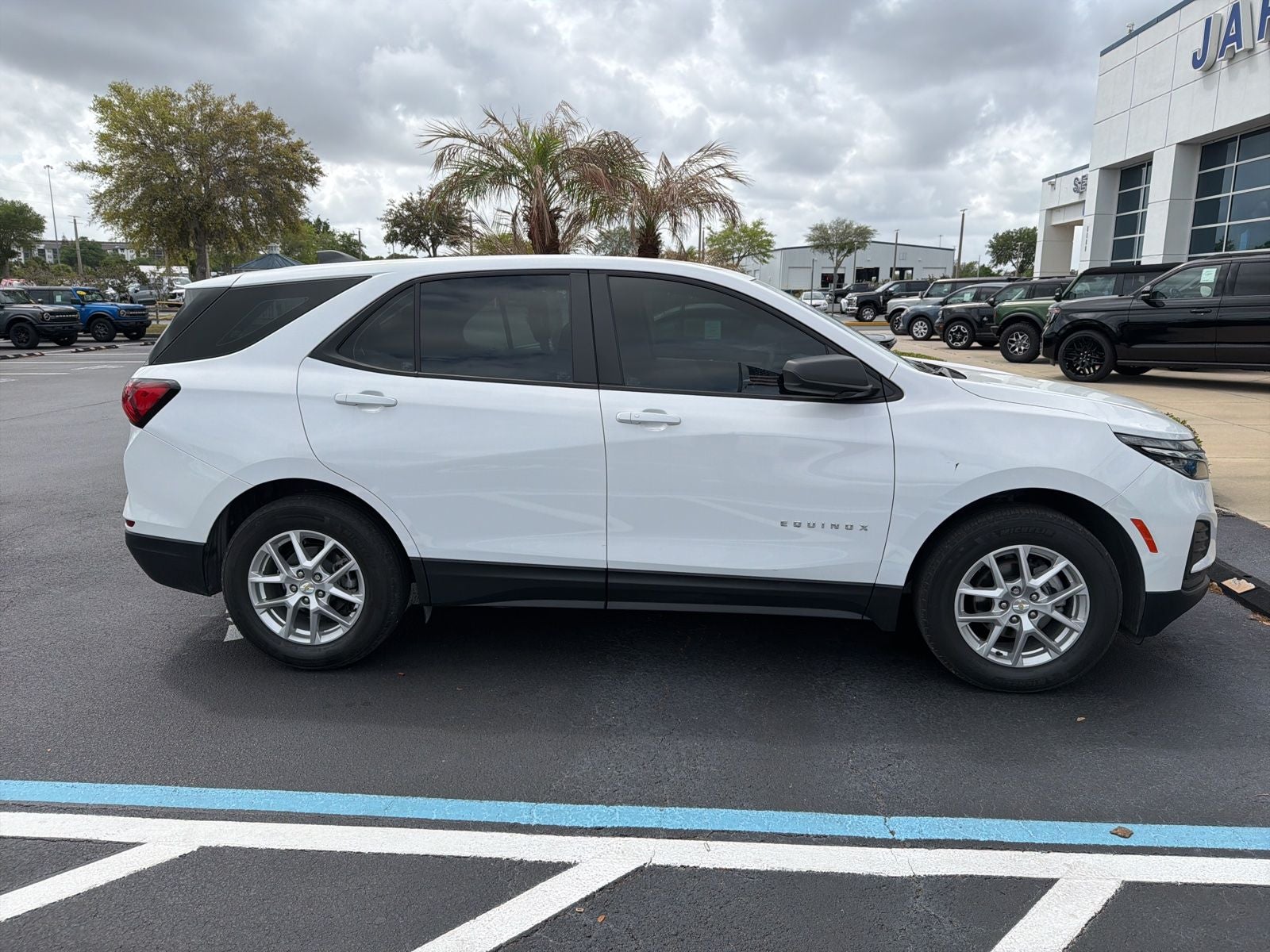 2024 Chevrolet Equinox LS