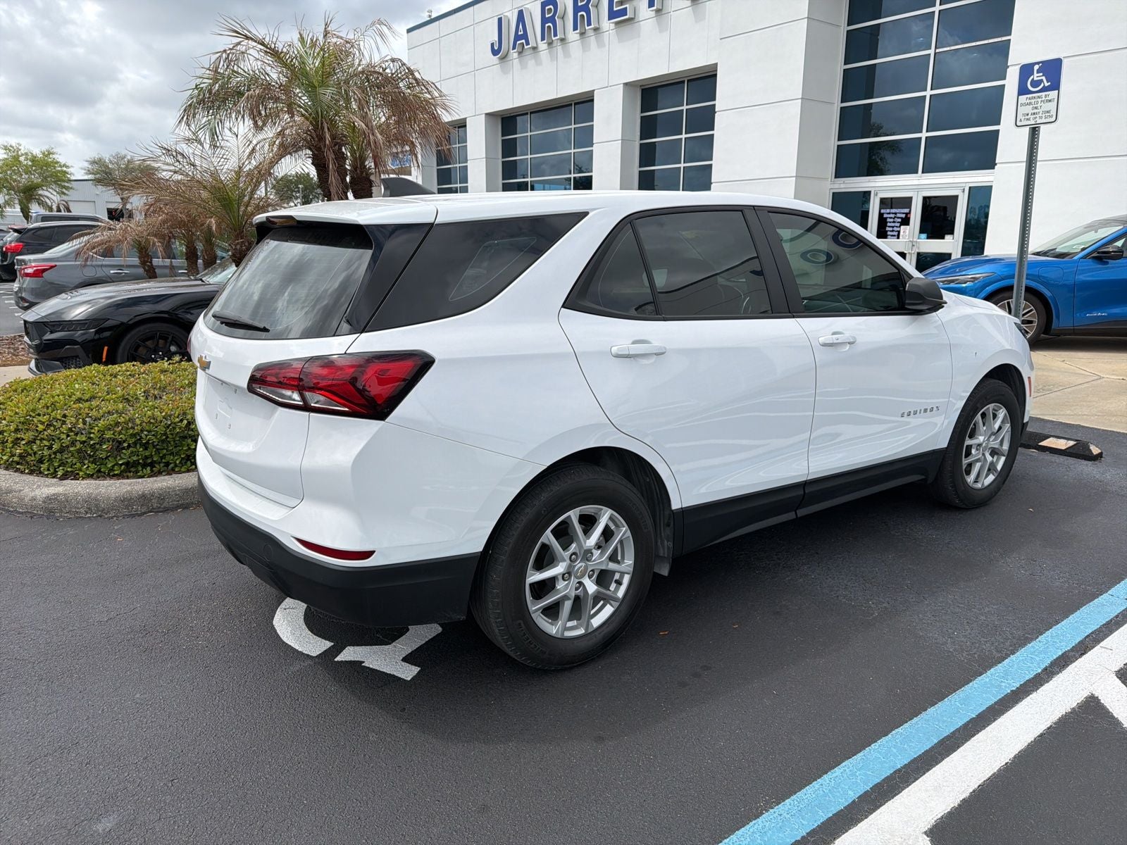2024 Chevrolet Equinox LS