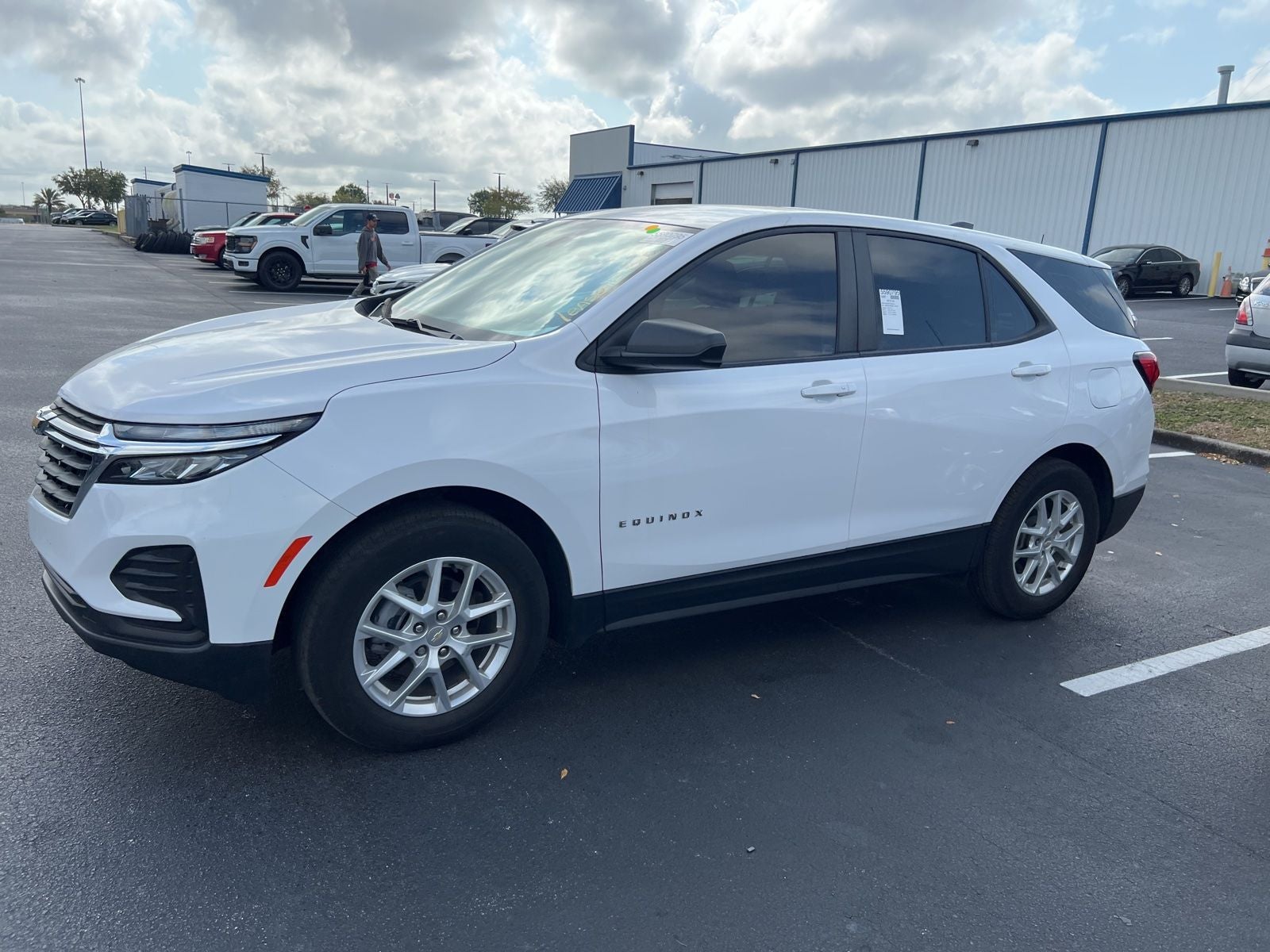 2024 Chevrolet Equinox LS
