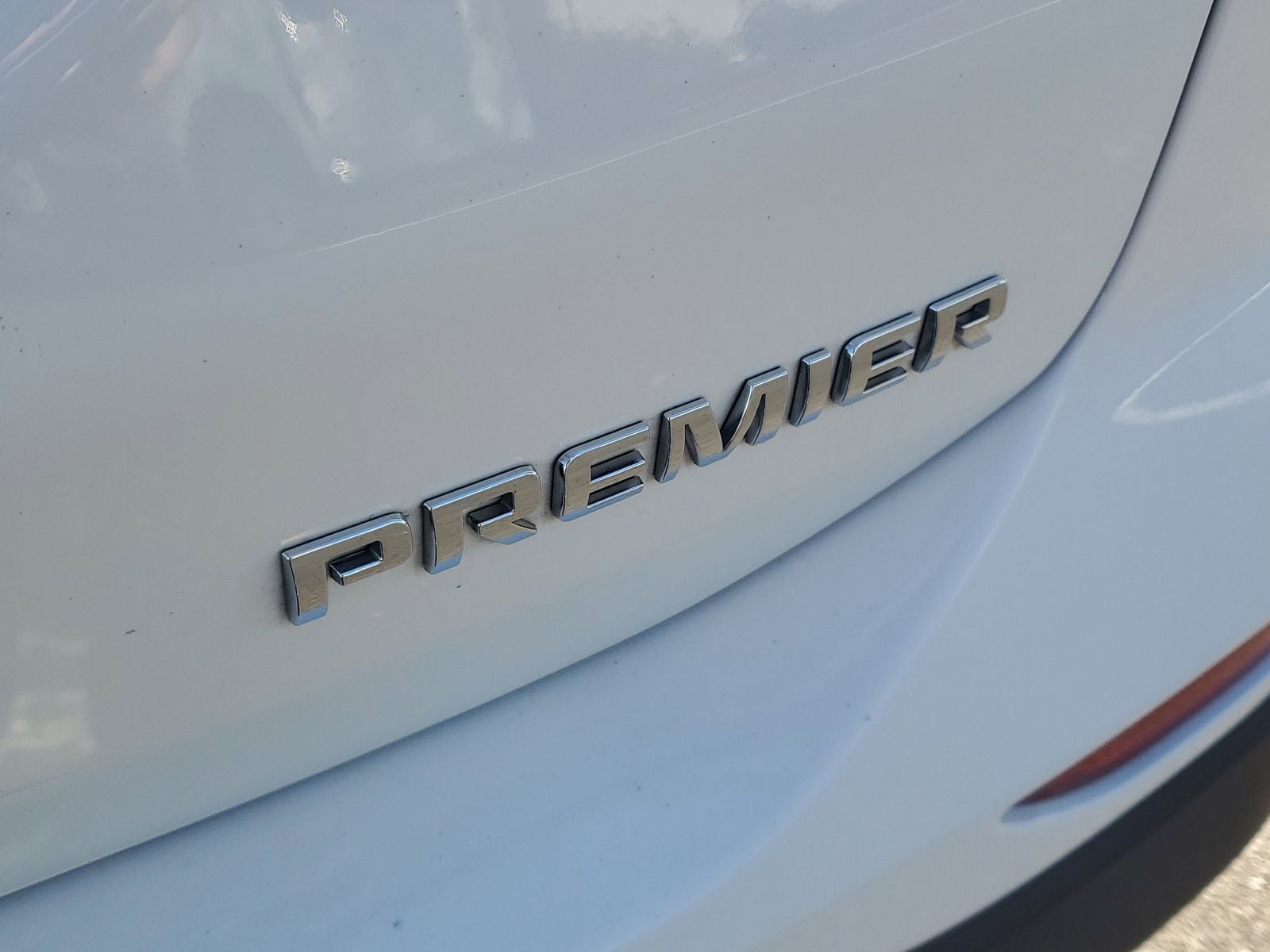 2022 Chevrolet Equinox Premier