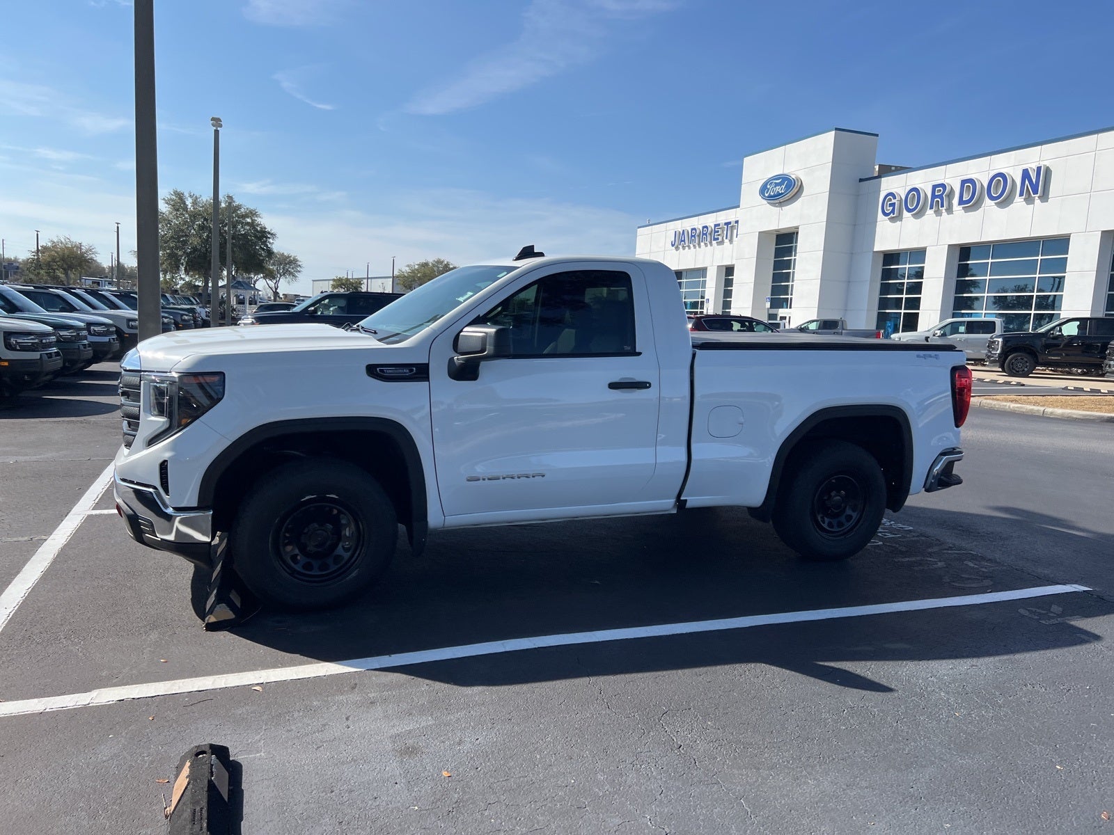 2024 GMC Sierra 1500 Pro