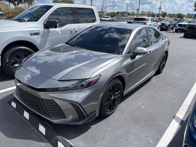 2025 Toyota Camry SE