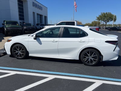 2023 Toyota Camry SE