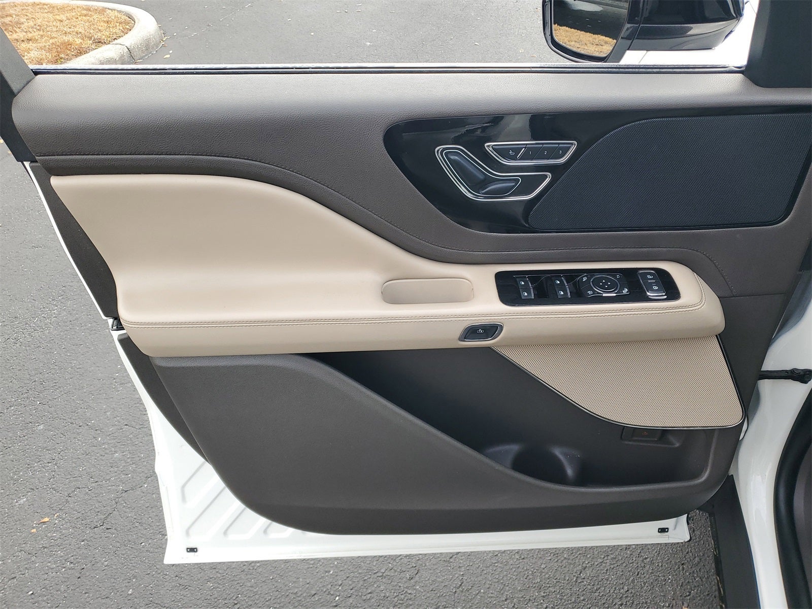 2023 Lincoln Aviator Standard