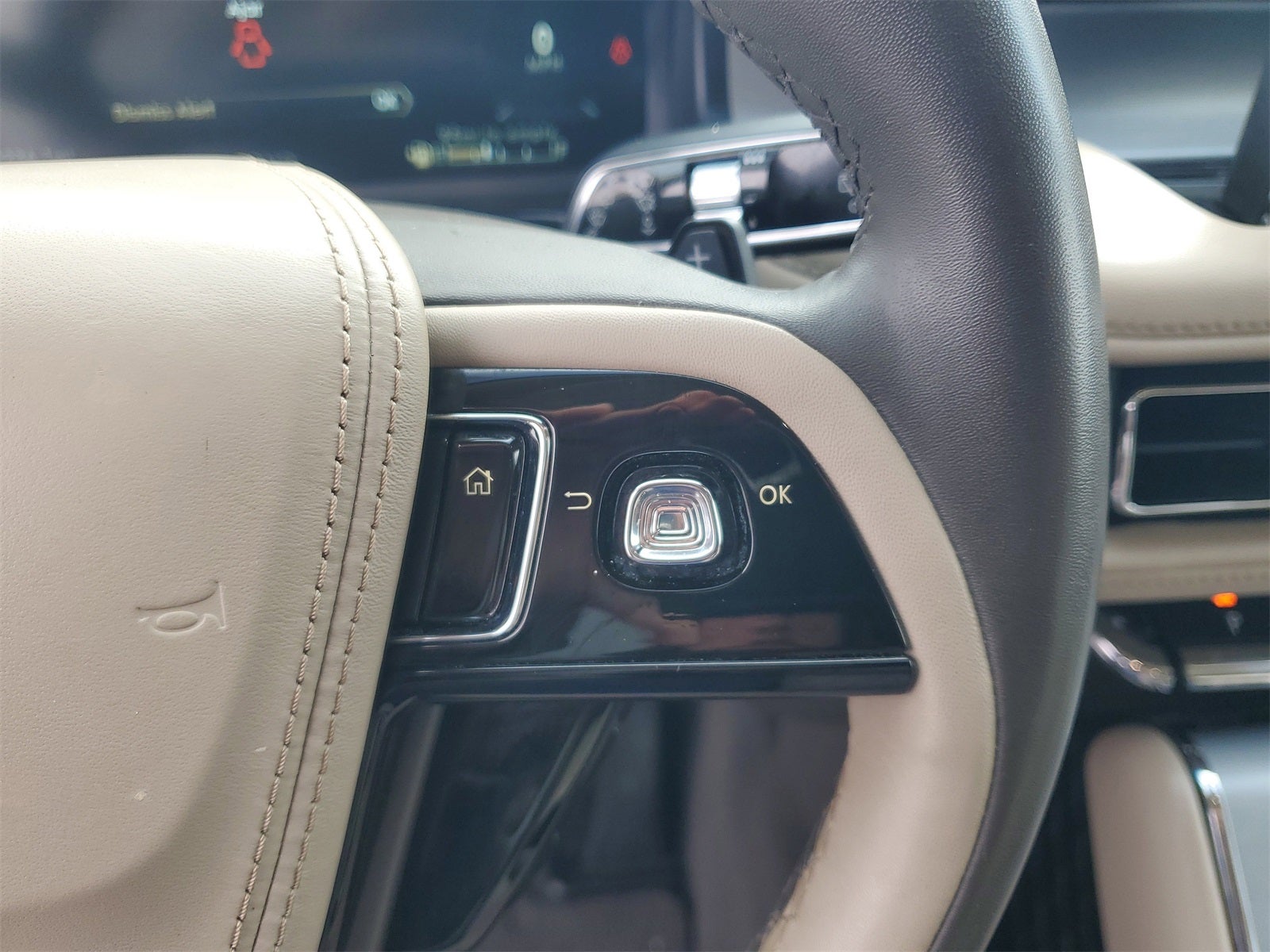 2023 Lincoln Aviator Standard