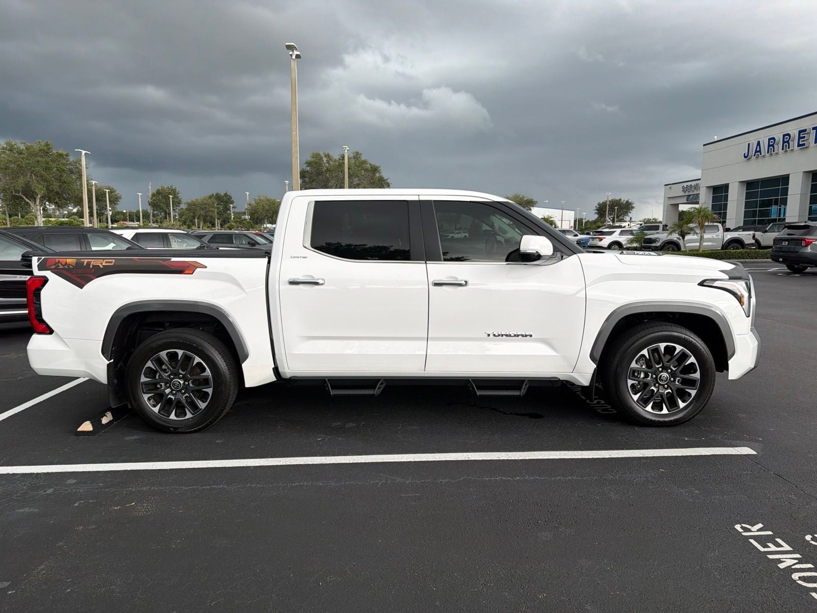 2024 Toyota Tundra Hybrid Limited