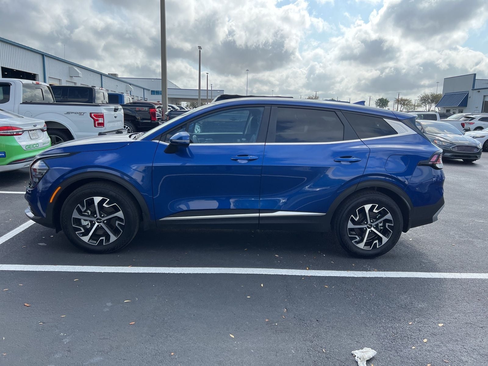 2025 Kia Sportage EX