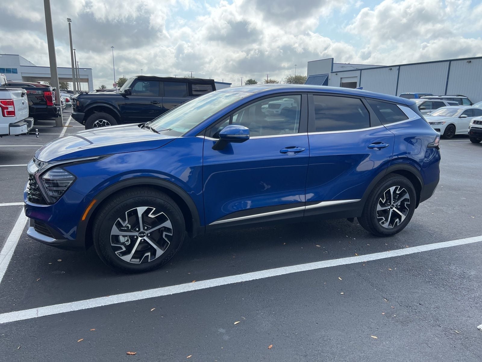 2025 Kia Sportage EX