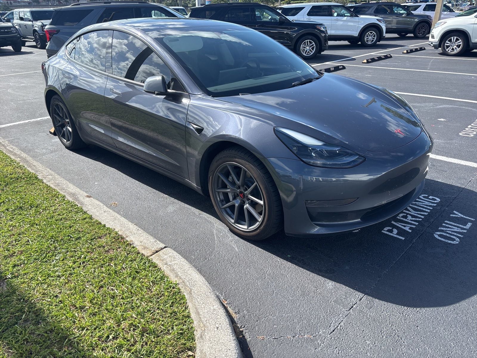 2023 Tesla Model 3 Base