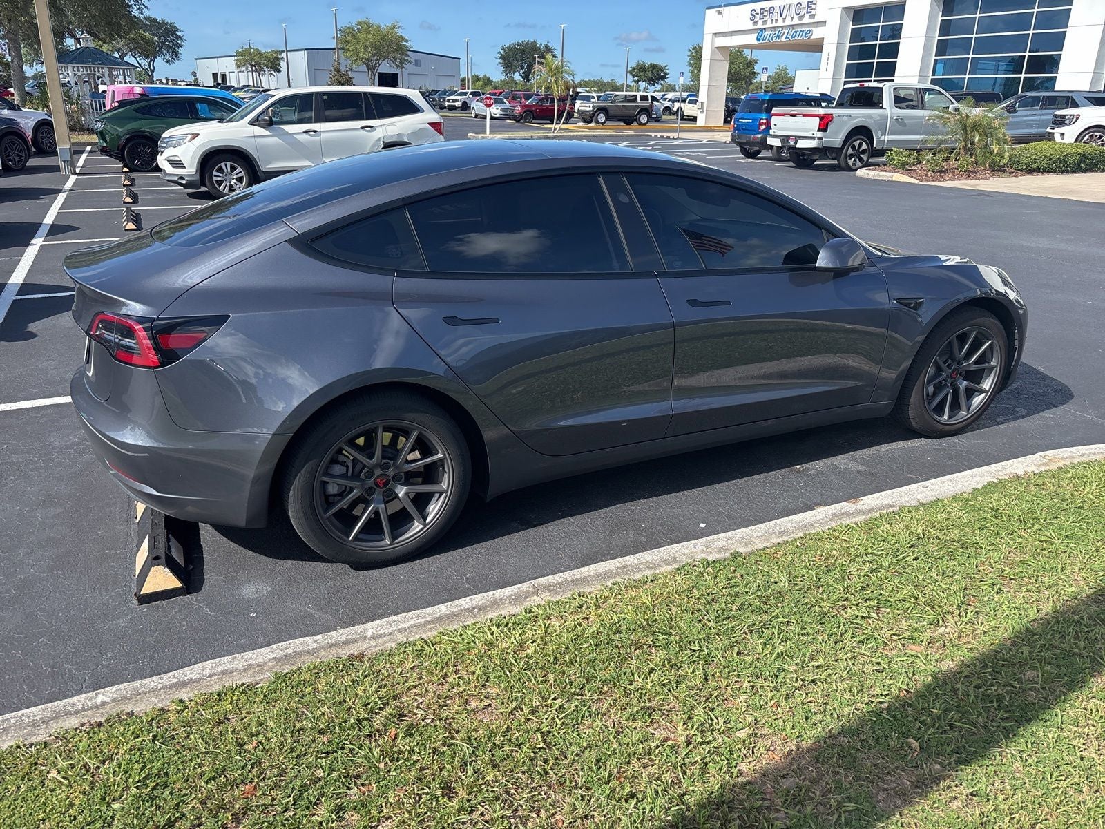 2023 Tesla Model 3 Base