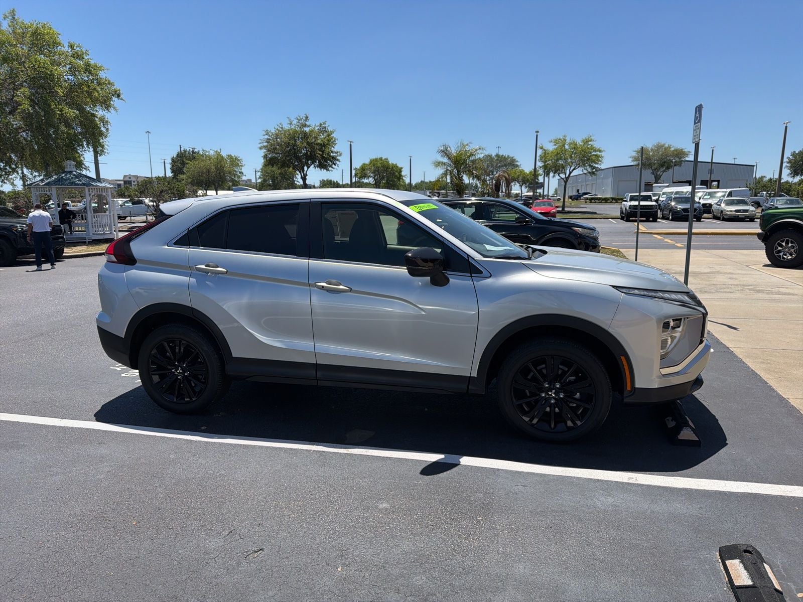 2025 Mitsubishi Eclipse Cross LE