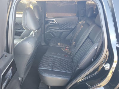 2024 Mitsubishi Outlander SEL