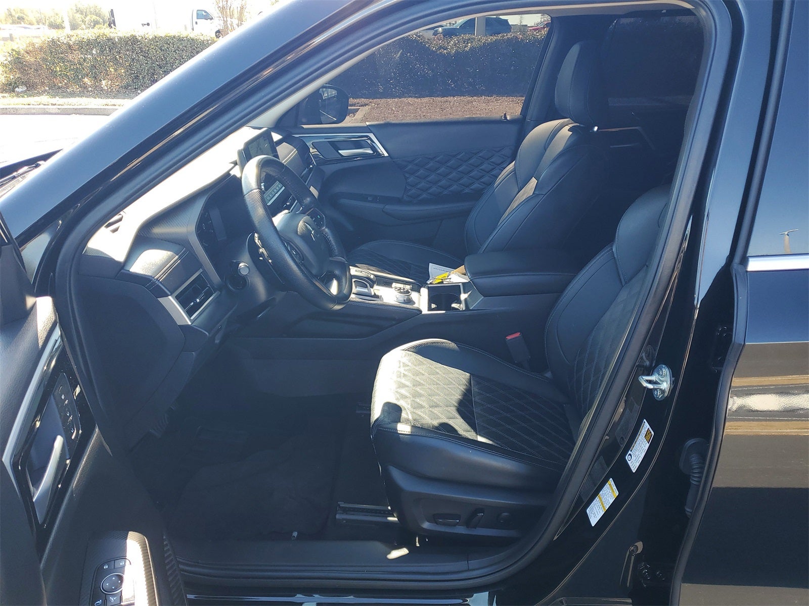 2024 Mitsubishi Outlander SEL