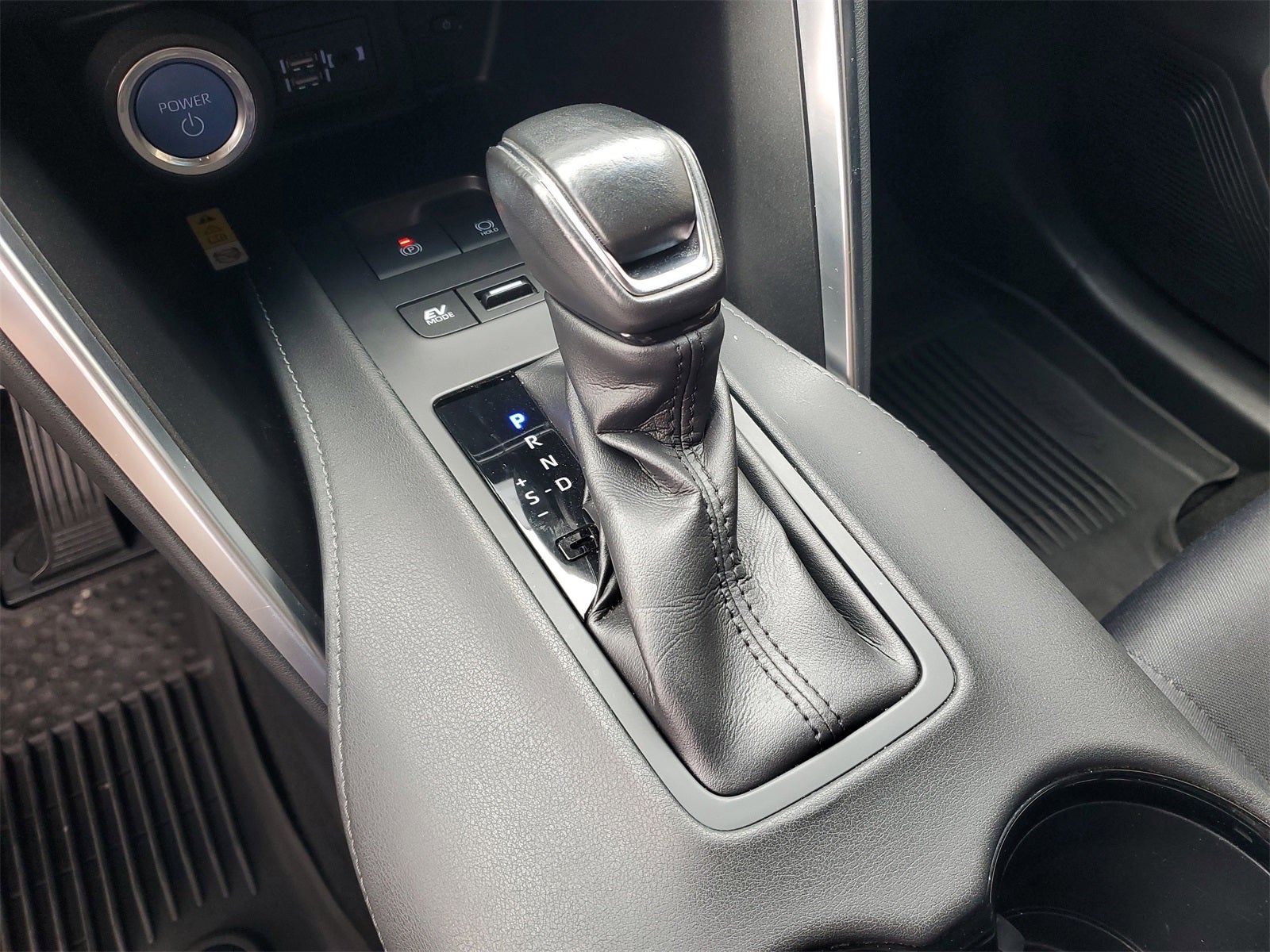 2022 Toyota Venza LE