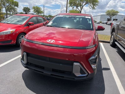 2025 Hyundai Kona SE