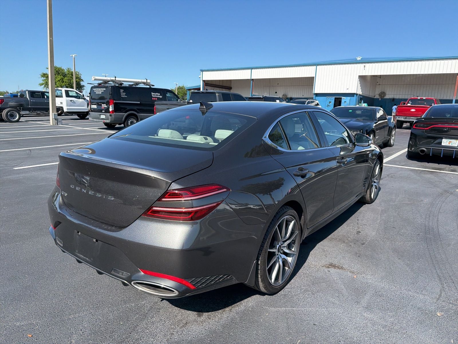 2025 Genesis G70 2.5T