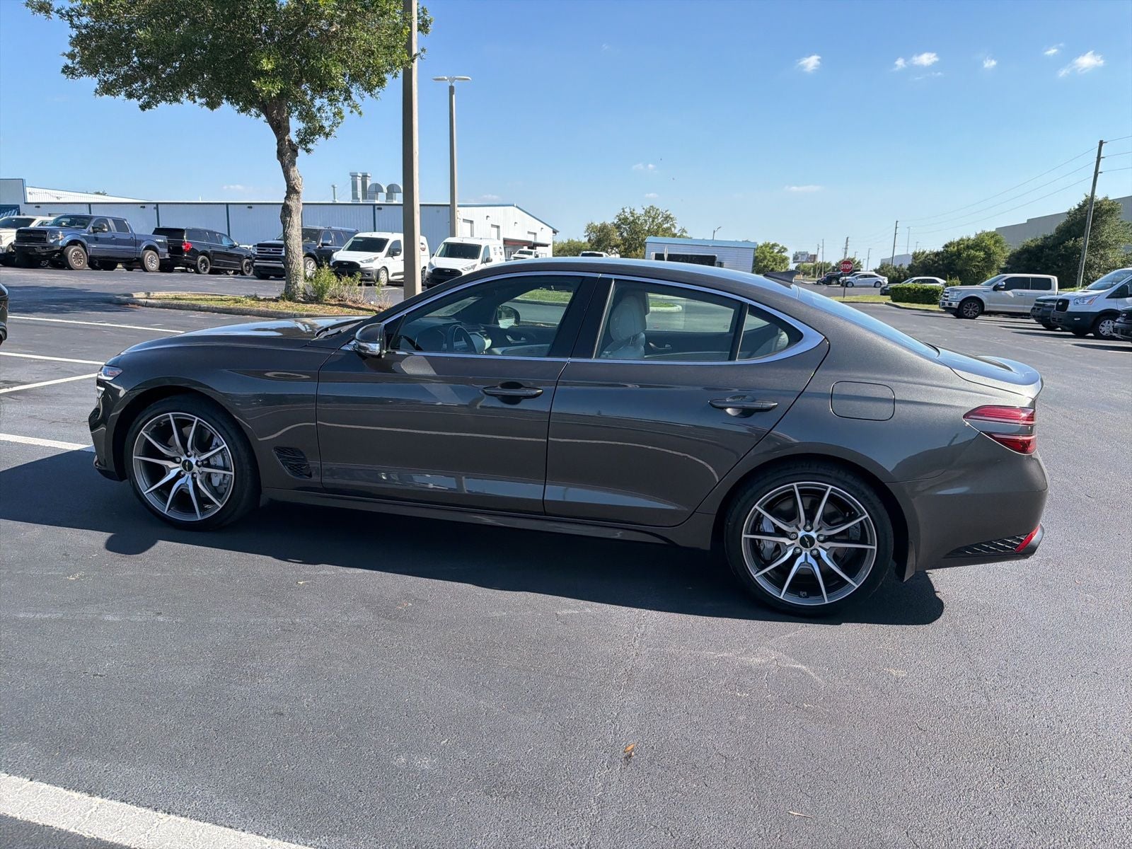 2025 Genesis G70 2.5T