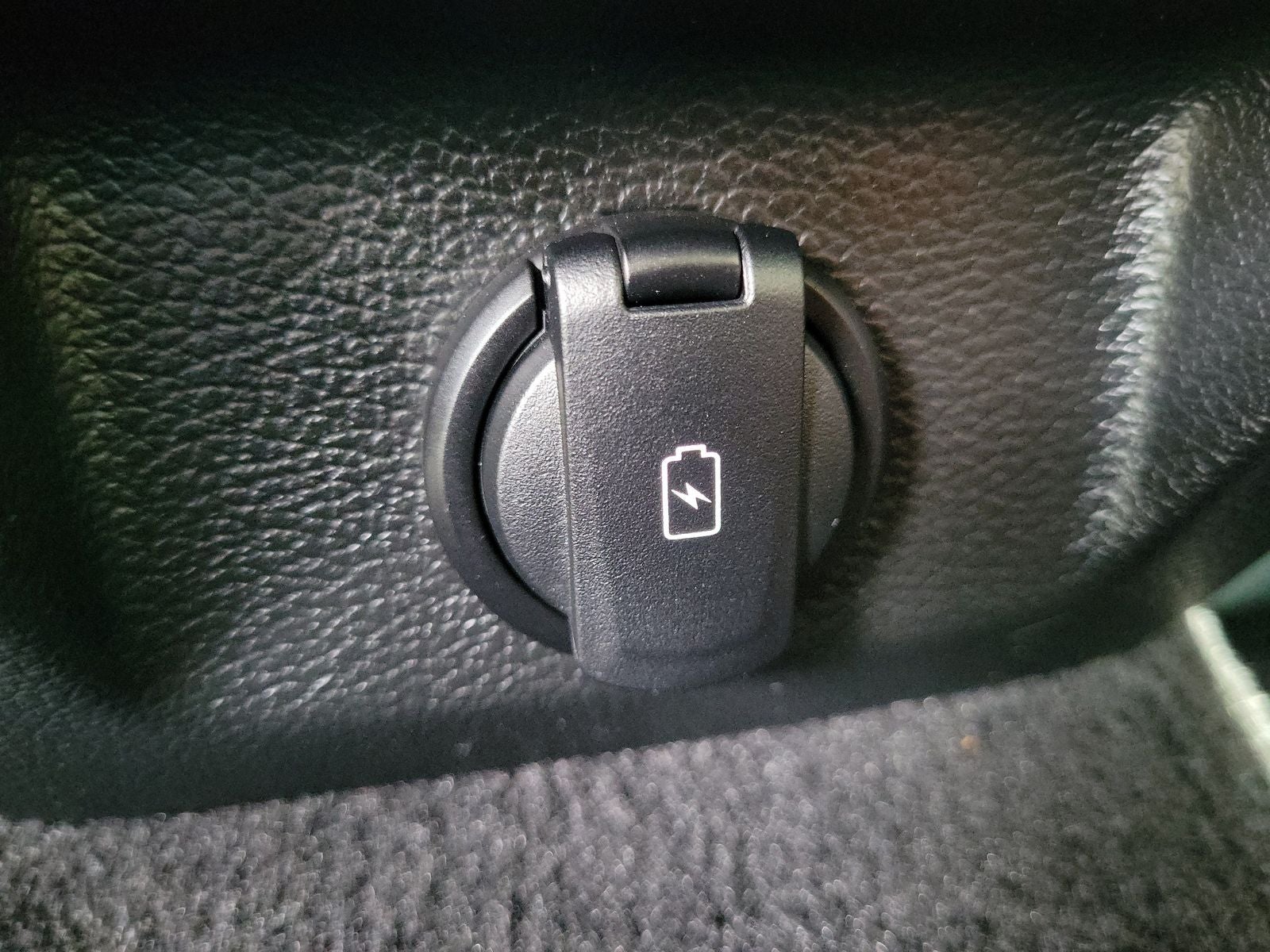 2022 Genesis G70 2.0T