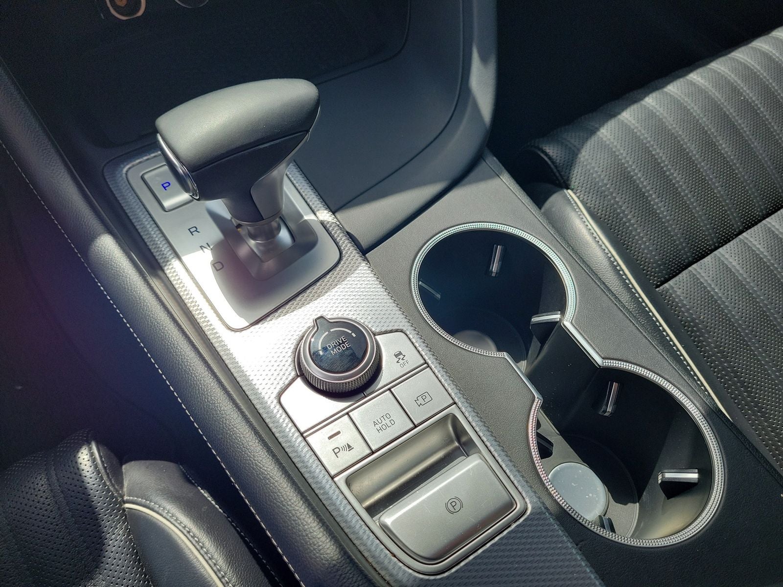 2022 Genesis G70 2.0T