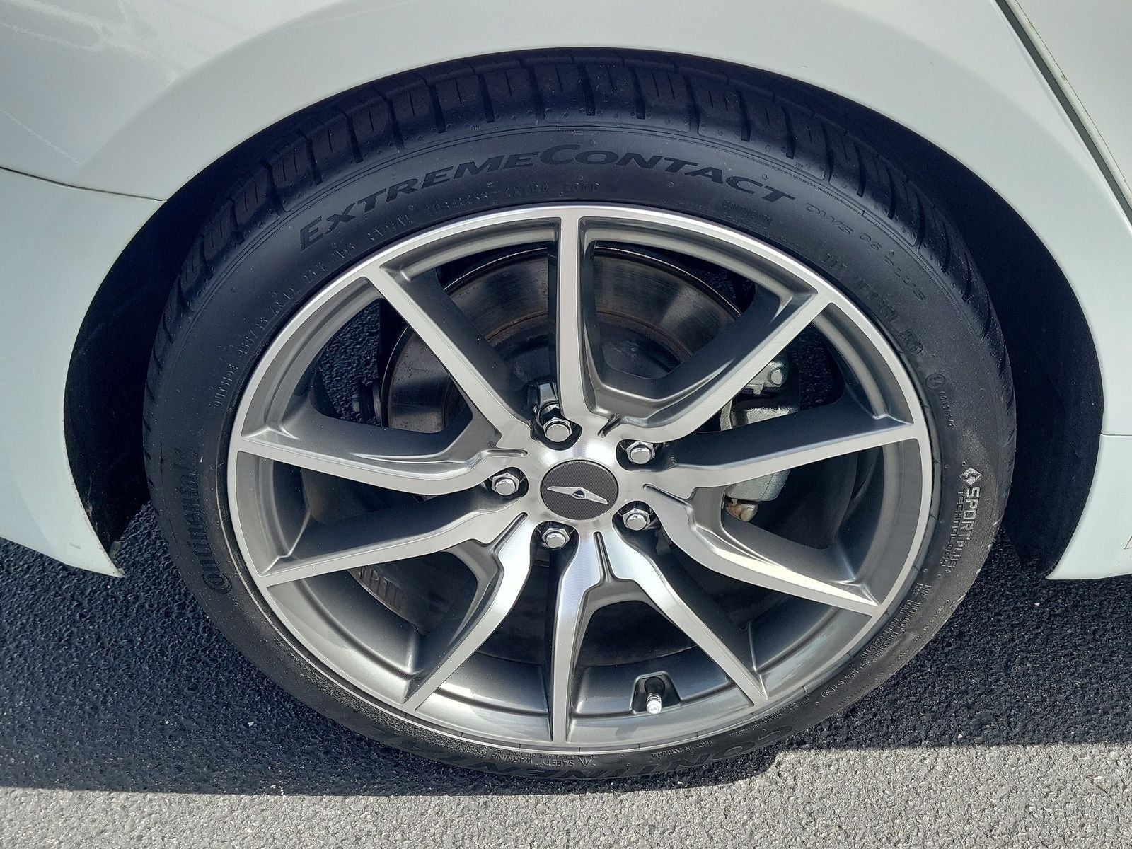 2022 Genesis G70 2.0T