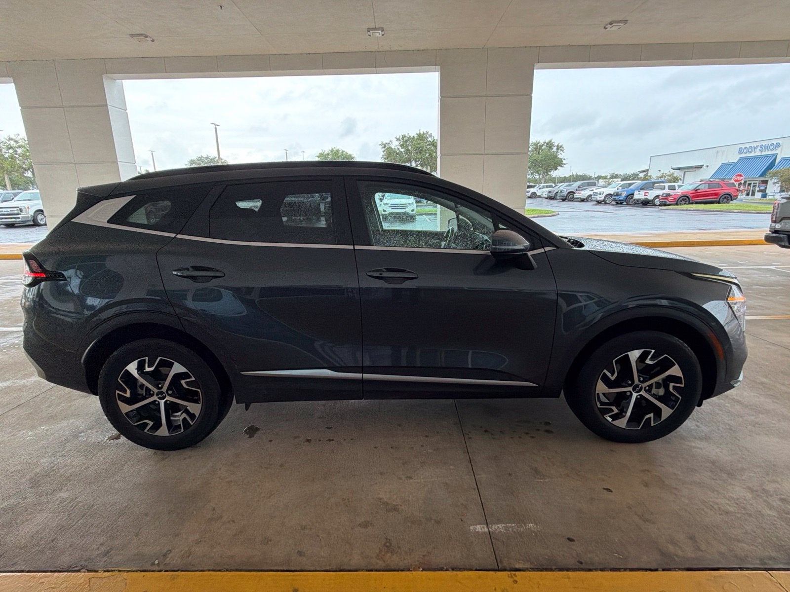 2025 Kia Sportage Hybrid EX