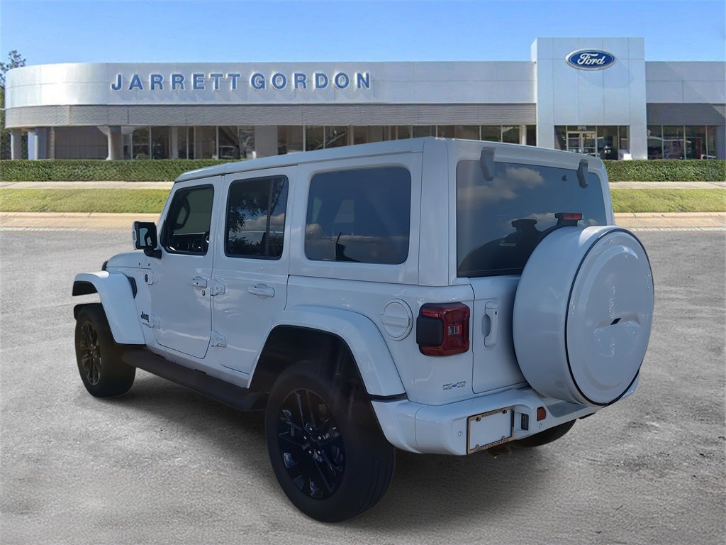 2022 Jeep Wrangler Unlimited Sahara High Altitude
