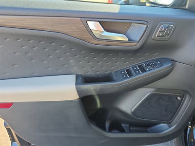 2020 Ford Escape Titanium Hybrid