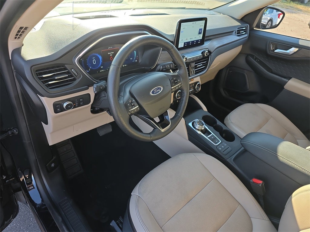 2020 Ford Escape Titanium Hybrid