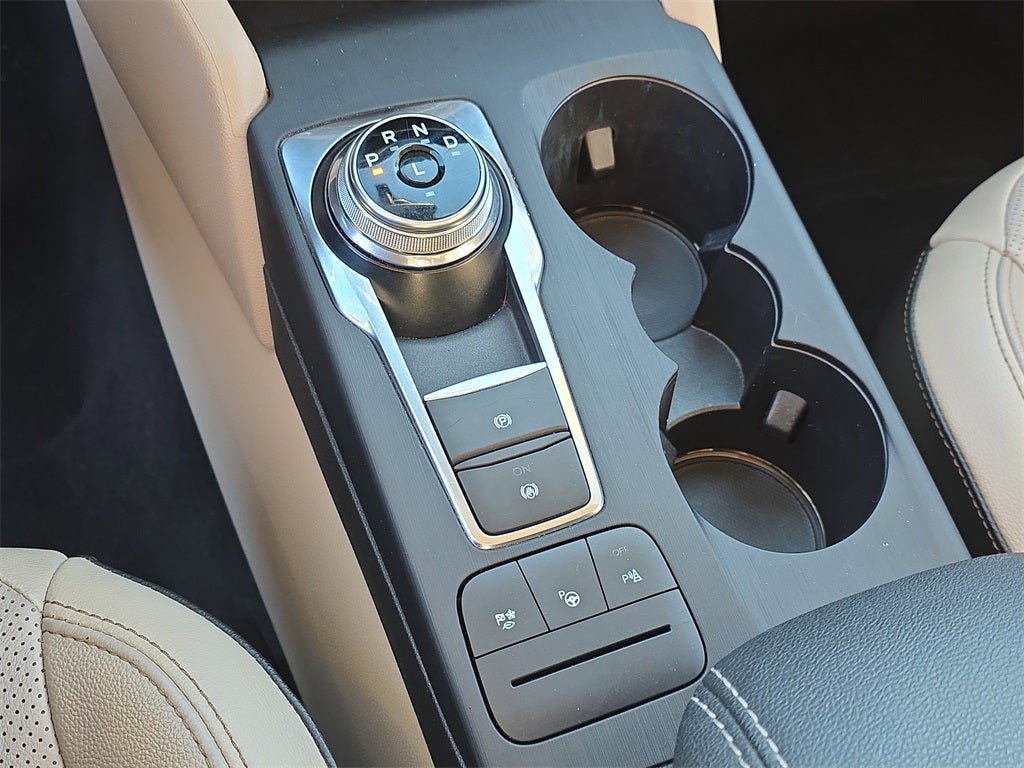 2020 Ford Escape Titanium Hybrid