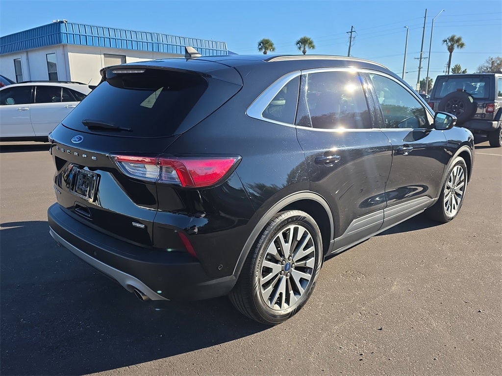 2020 Ford Escape Titanium Hybrid