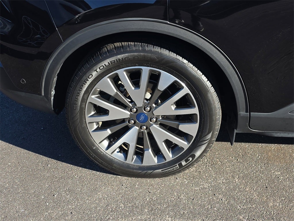 2020 Ford Escape Titanium Hybrid