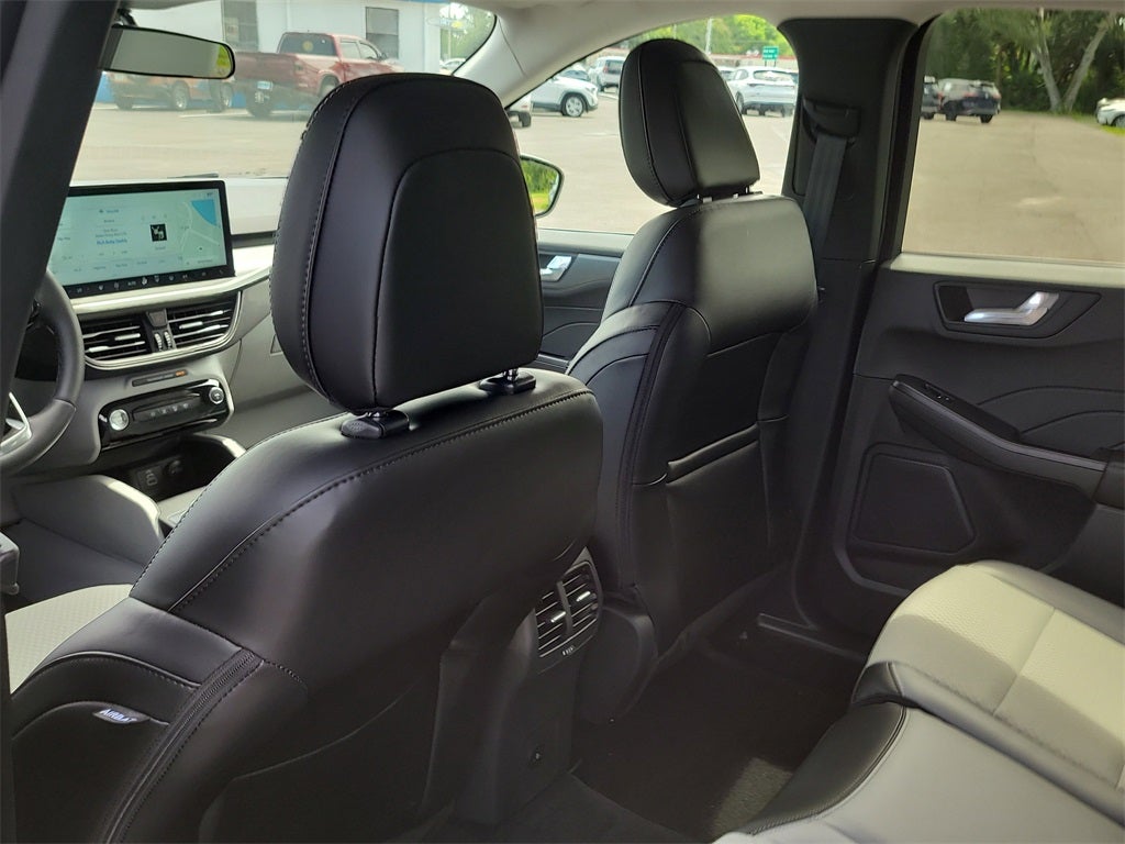 2025 Ford Escape Plug-In Hybrid Base