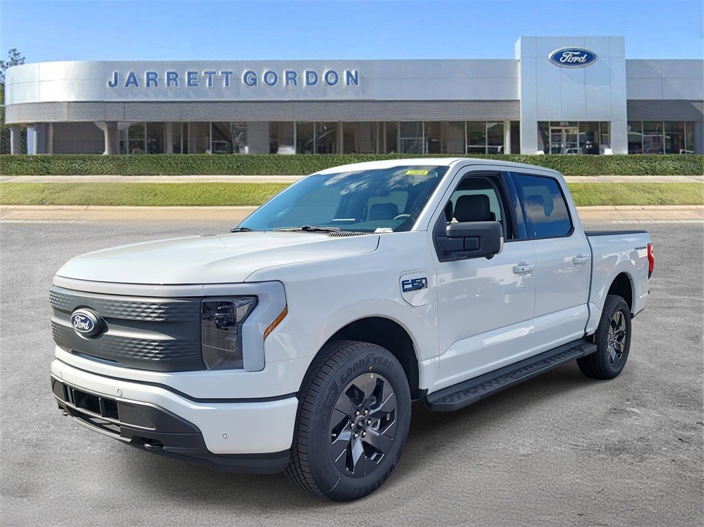 2025 Ford F-150 Lightning Flash