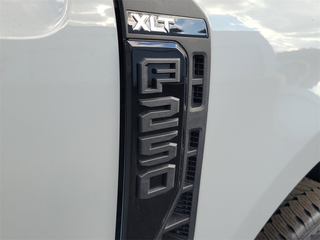 2026 Ford F-250SD XLT