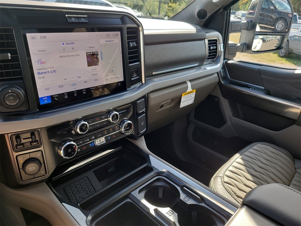 2026 Ford F-350SD Platinum DRW