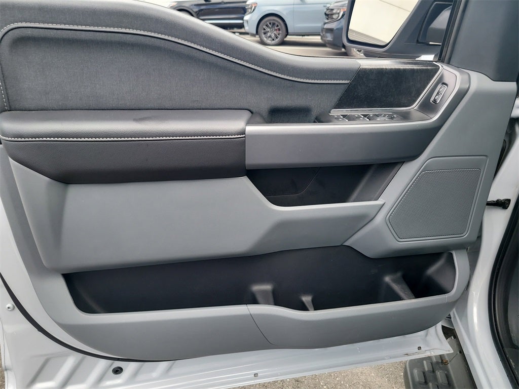 2025 Ford F-150 Lightning XLT