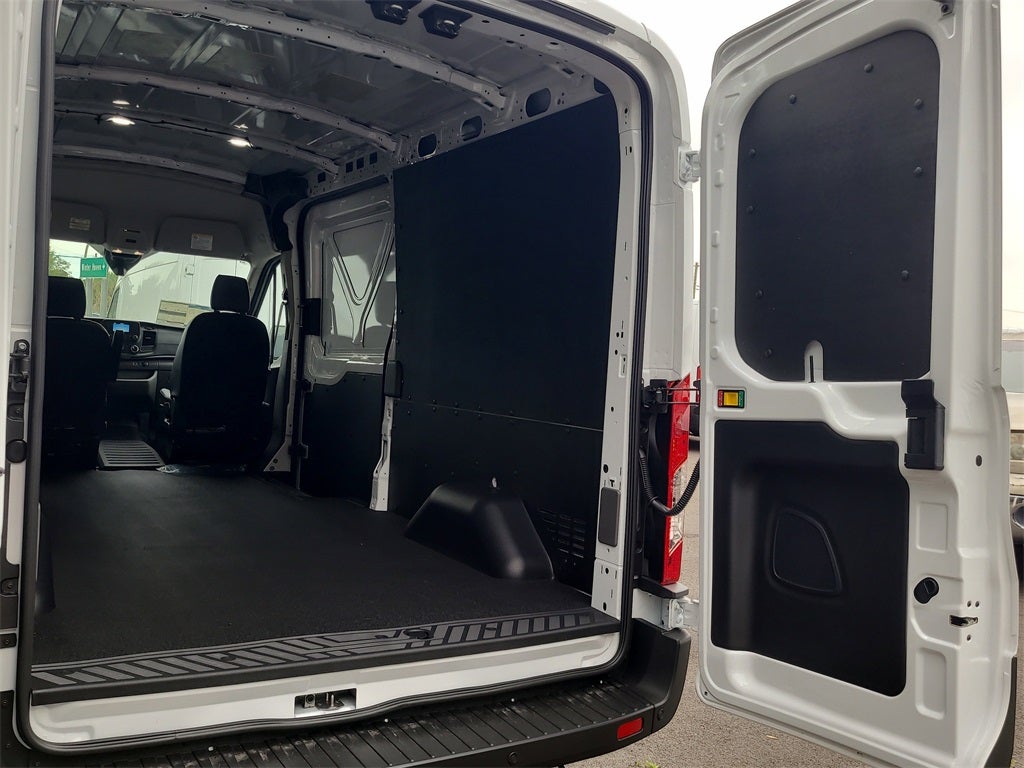 2025 Ford Transit-150 Base