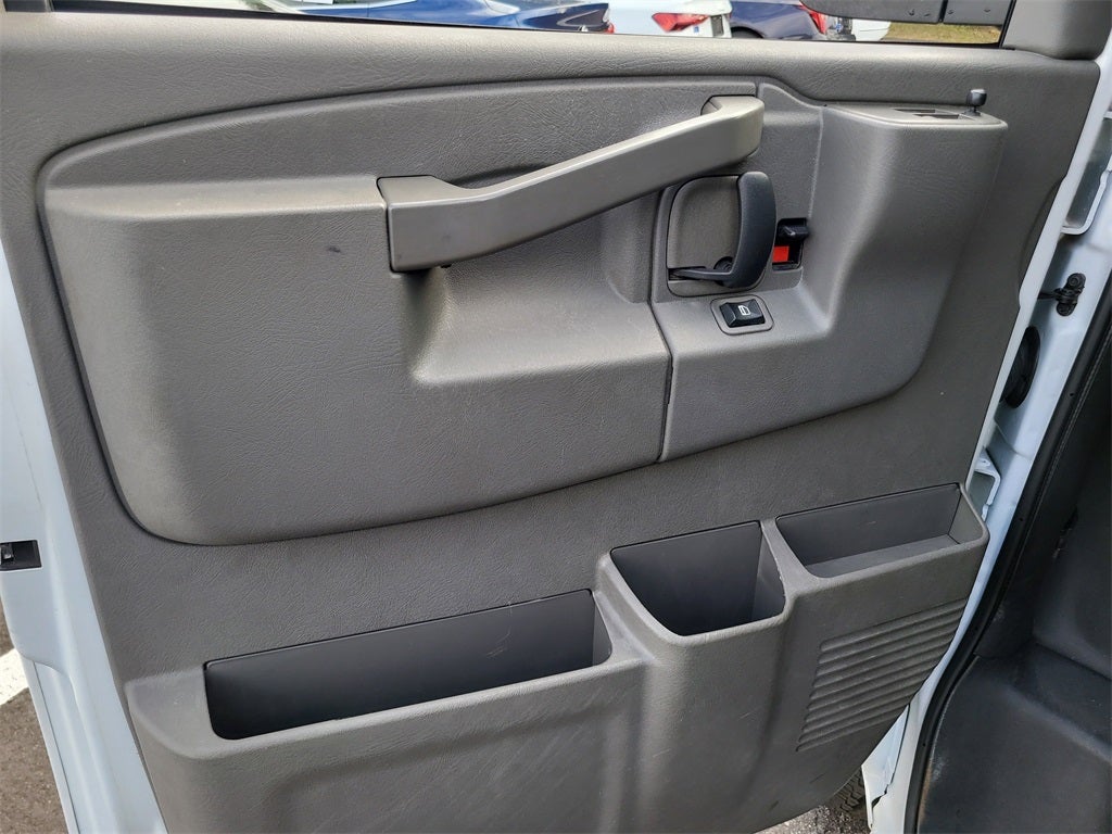 2022 Chevrolet Express 2500 Work Van Cargo