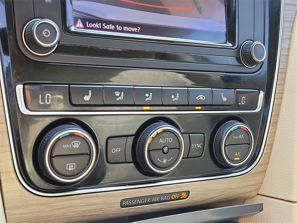 2017 Volkswagen Passat 1.8T SE