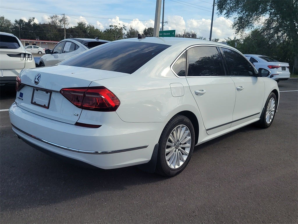 2017 Volkswagen Passat 1.8T SE