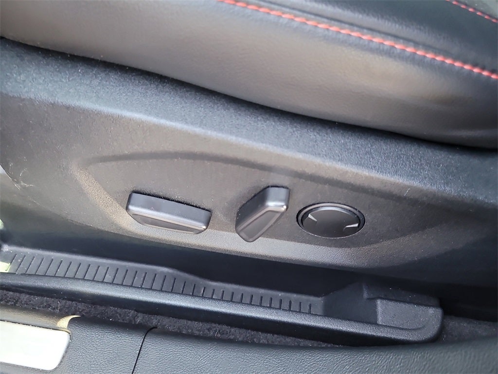 2021 Ford Edge ST Line