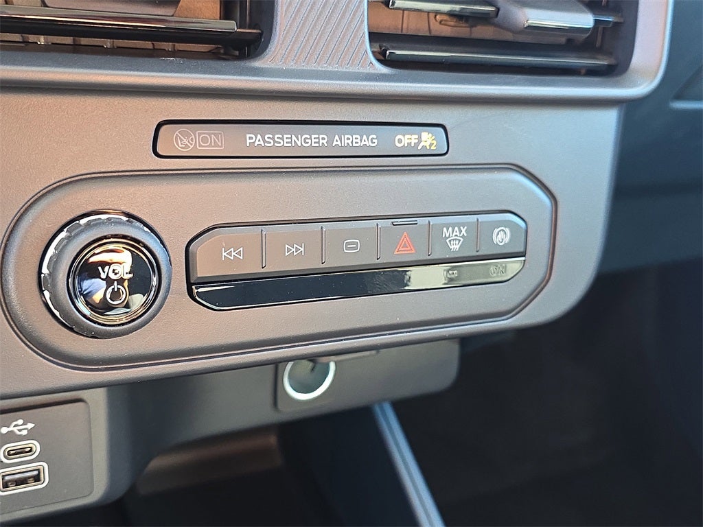 2025 Ford Maverick XL