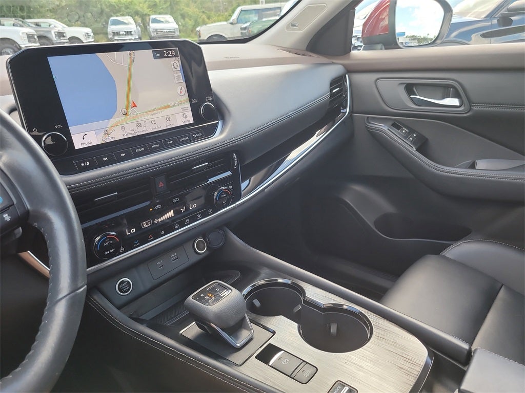 2022 Nissan Rogue SL