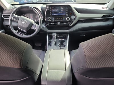 2021 Toyota Highlander LE