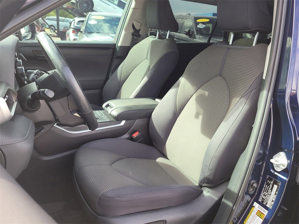 2021 Toyota Highlander LE