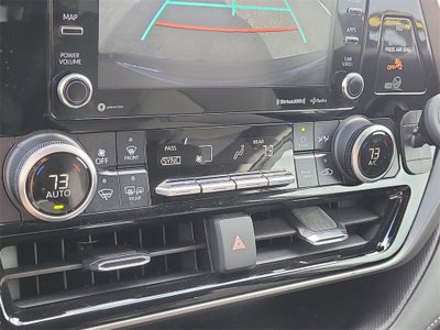 2021 Toyota Highlander LE