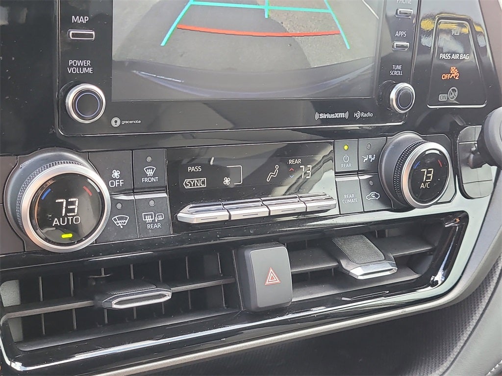 2021 Toyota Highlander LE