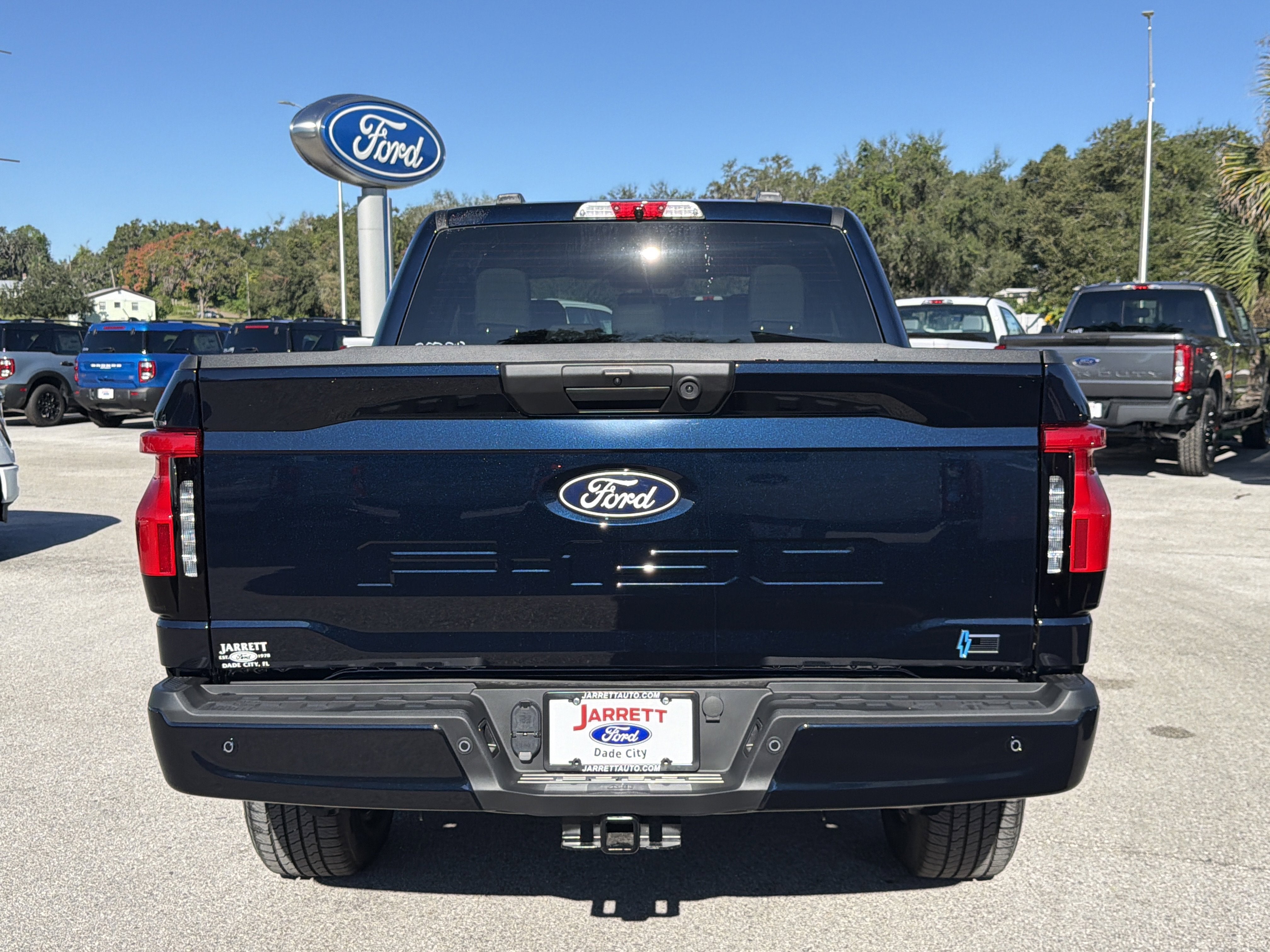 2025 Ford F-150 Lightning Flash